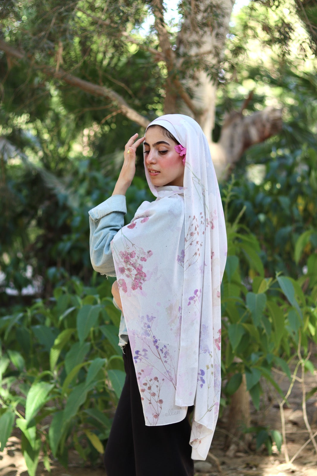 Hawa and Luna in chiffon bundle